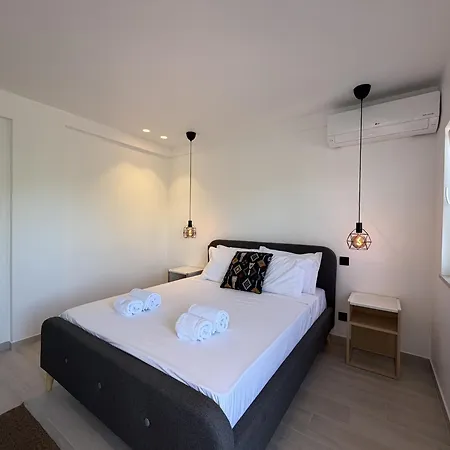 Agua Plaza T2 With Pool & Ac